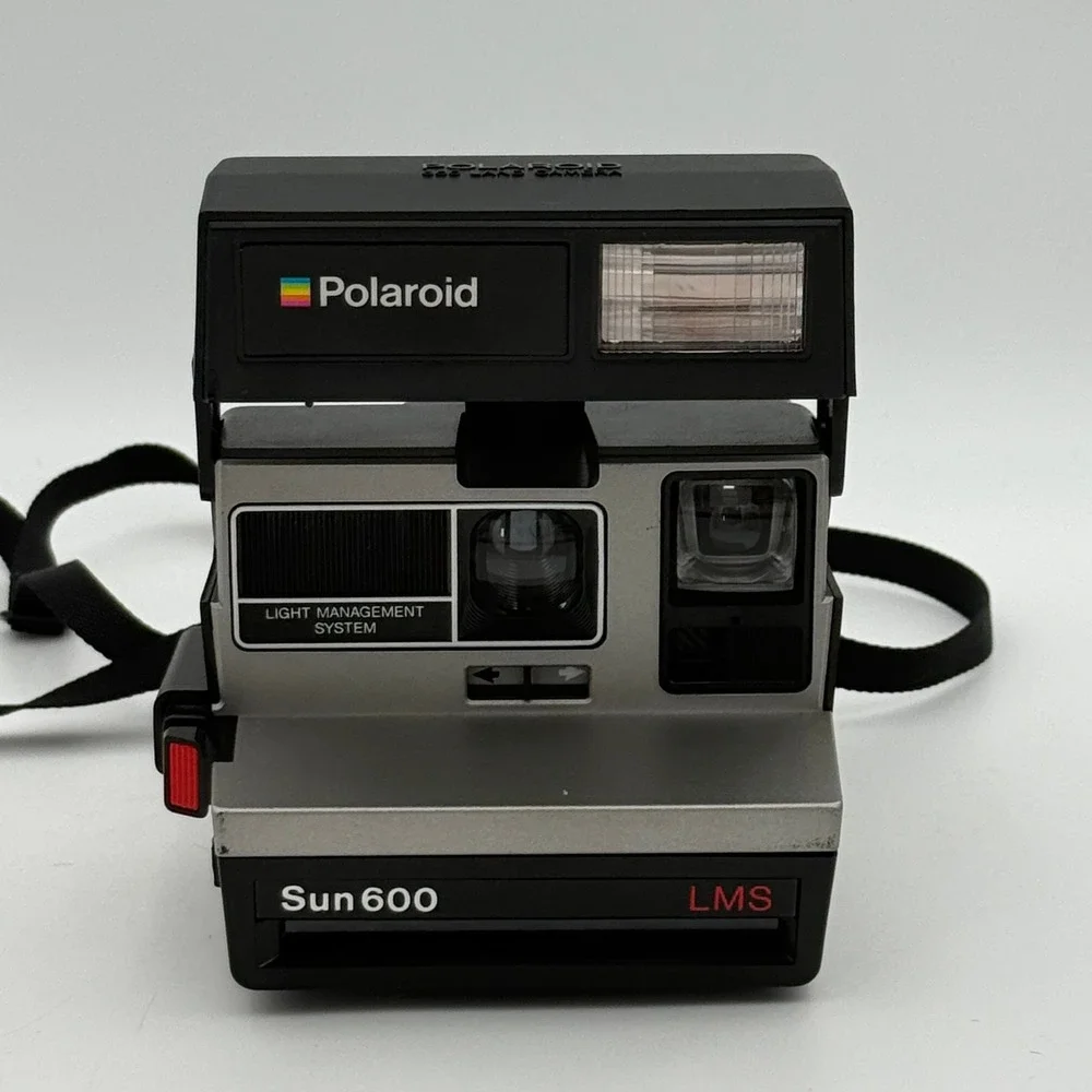 Polaroid Sun 600 LMS Instant Film Camera Vintage Black Silver 600 Series